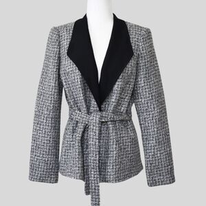 White House Black Market Women's Tweed Jacket / Blazer Gray Size 8
